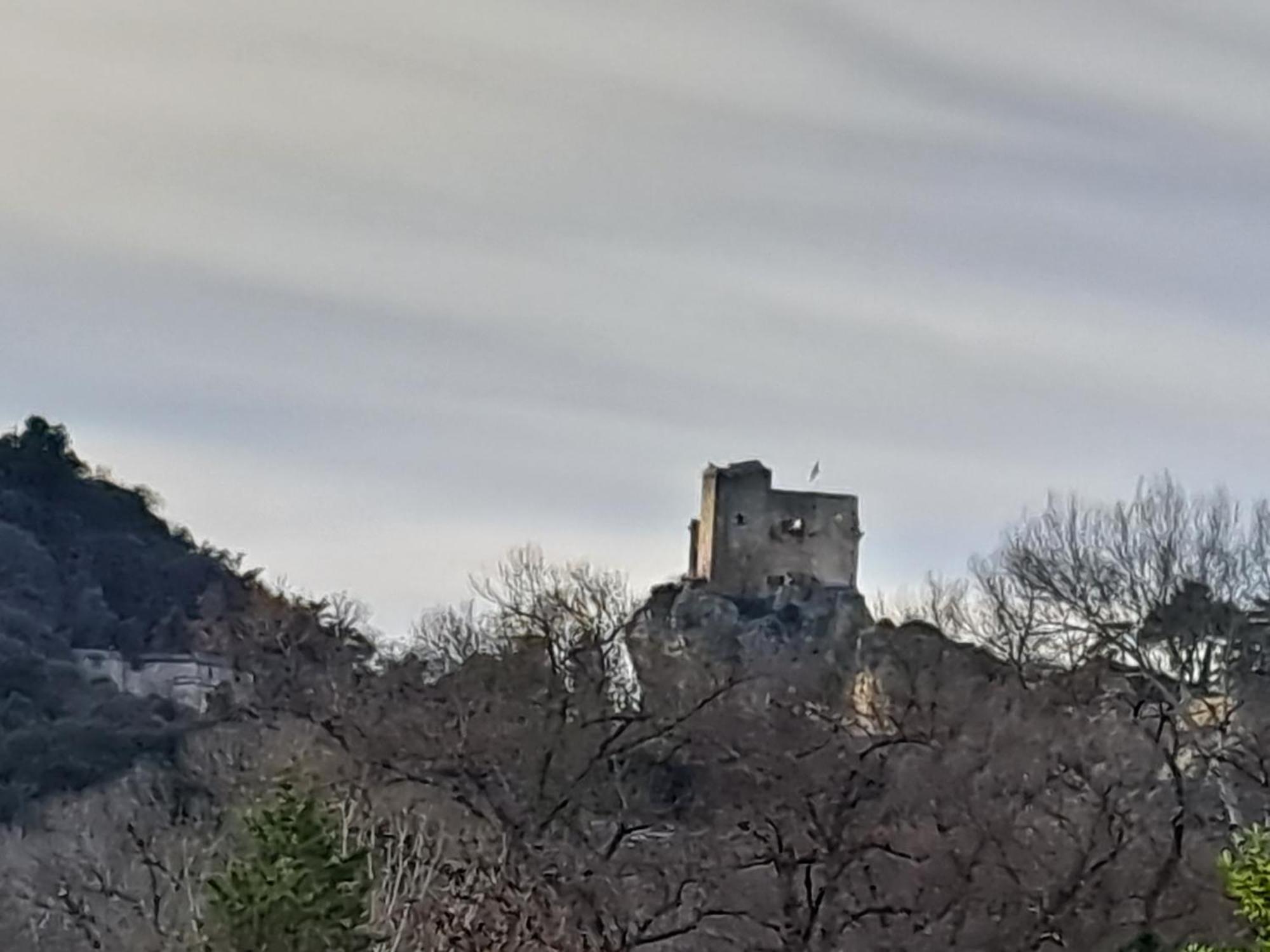 Le Mas Du Lac Uzes Exterior photo